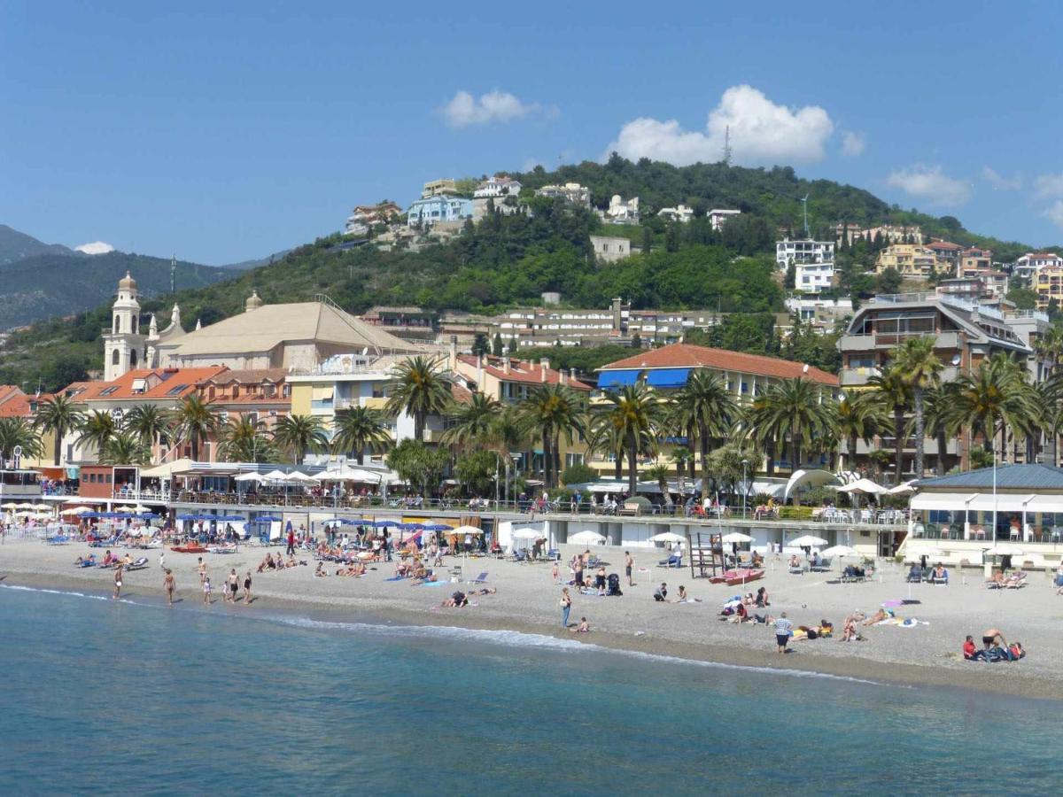Fornaci 2 Rivieraholiday Pietra Ligure Exterior photo
