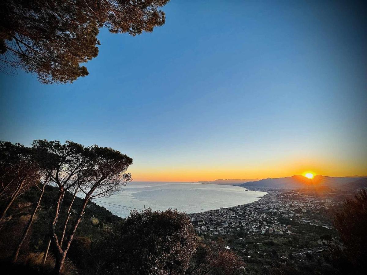 Fornaci 2 Rivieraholiday Pietra Ligure Exterior photo